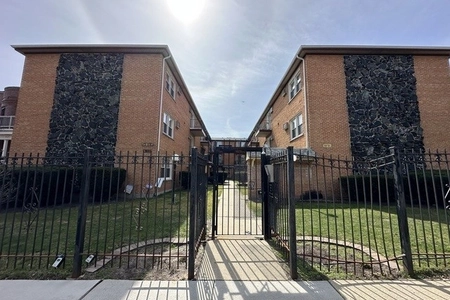 Unit for sale at 1727 West Touhy Avenue, Chicago, IL 60626