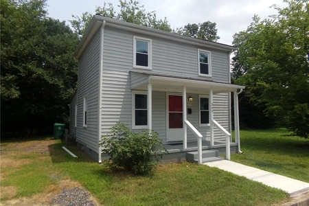 Unit for sale at 309 Old Church Street North, Petersburg, VA 23803