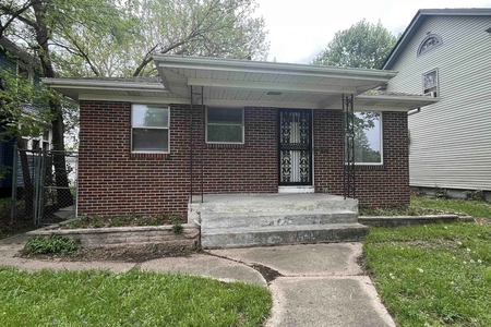 Unit for sale at 3211 South Anthony Boulevard, Fort Wayne, IN 46806