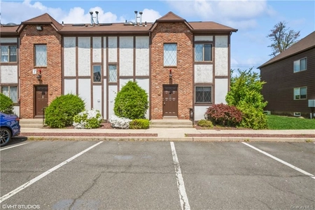 Unit for sale at 135 West Nyack Road, Clarkstown, NY 10954