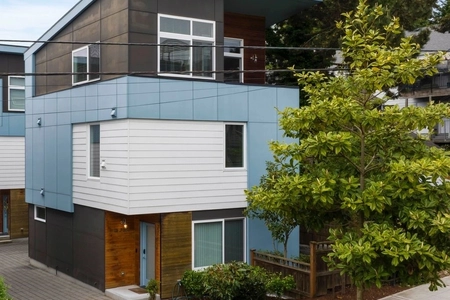 Unit for sale at 9731 Woodlawn Avenue North, Seattle, WA 98103