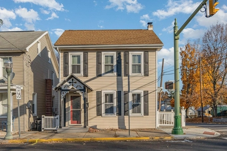 Unit for sale at 379 East Main Street, LITITZ, PA 17543