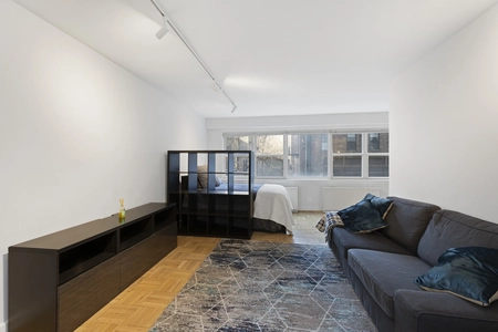 Unit for sale at 101 West 12th Street, Manhattan, NY 10011