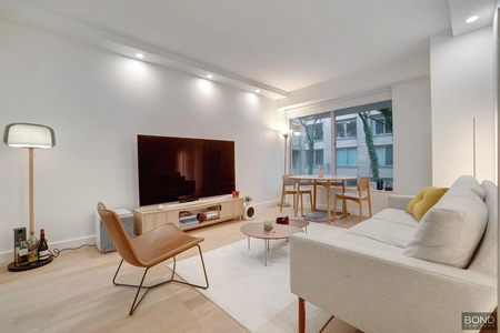 Unit for sale at 200 East 69th Street, Manhattan, NY 10065