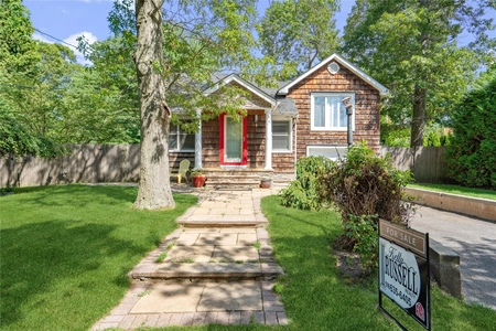 17 Tulip Road, Rocky Point, NY 11778