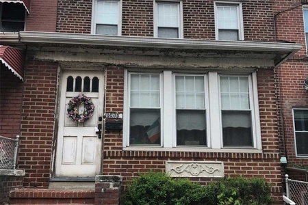Long Island City New York Ny Houses For Sale Realtyhop