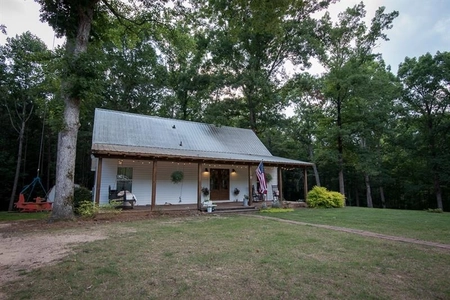 127 Pine St, Covington, GA