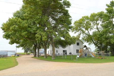 2557 225th Ave, Milford, IA