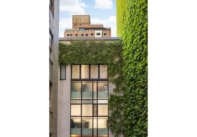 Property at 10 East 79th Street, 