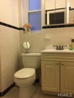 Bathroom at Unit 3A at 625 Gramatan Avenue