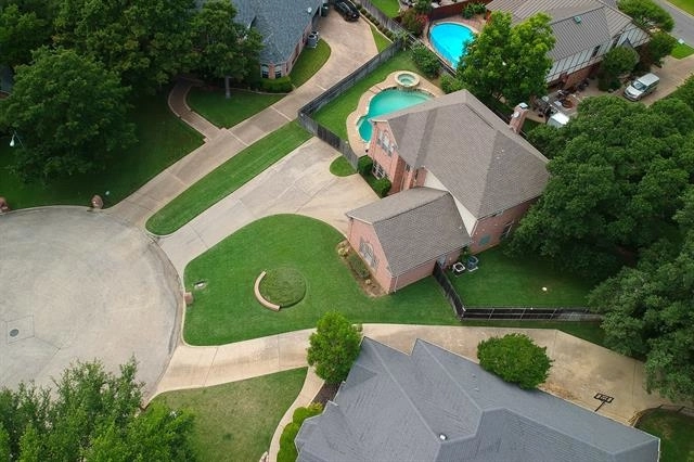 Photo of 6 River Crest Court