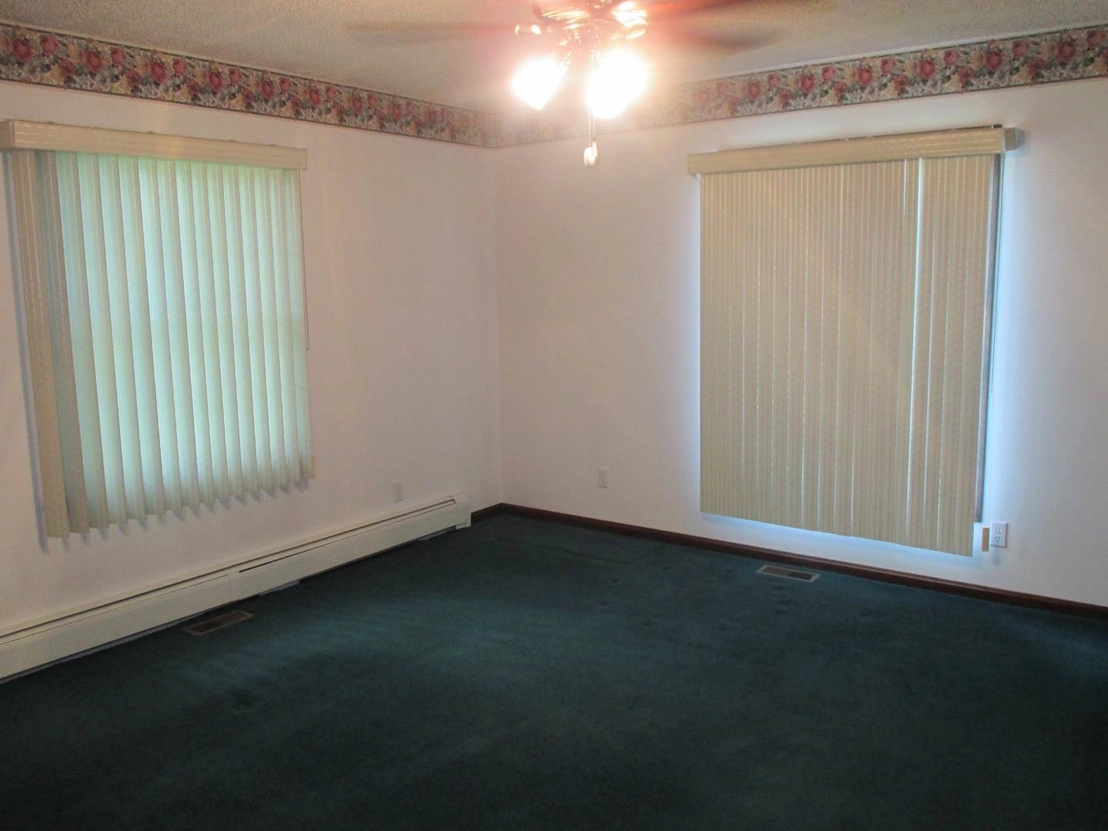 Empty Room at 8673 N. Whitetail Hollow