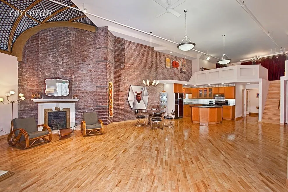 Photo of Unit 1R at 428 Broome Street