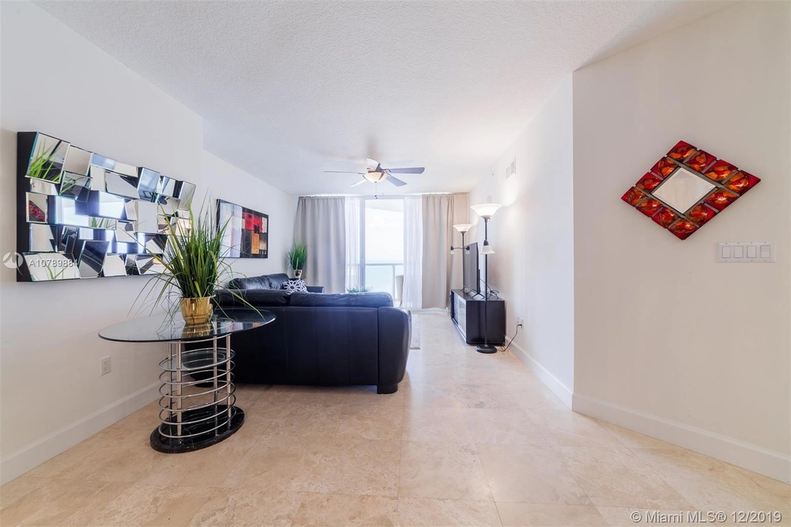 Photo of Unit 1204 at 16699 Collins Ave