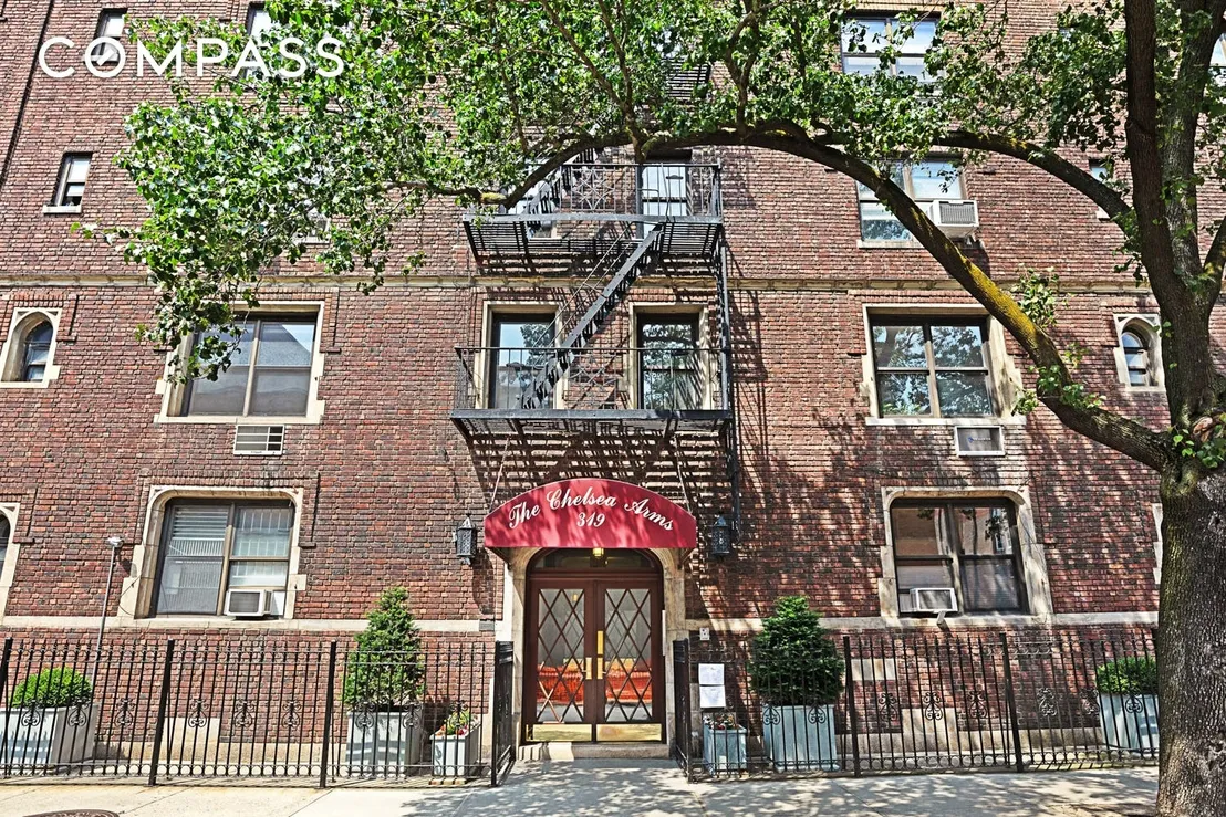 Photo of Unit 4A at 319 W 18th Street