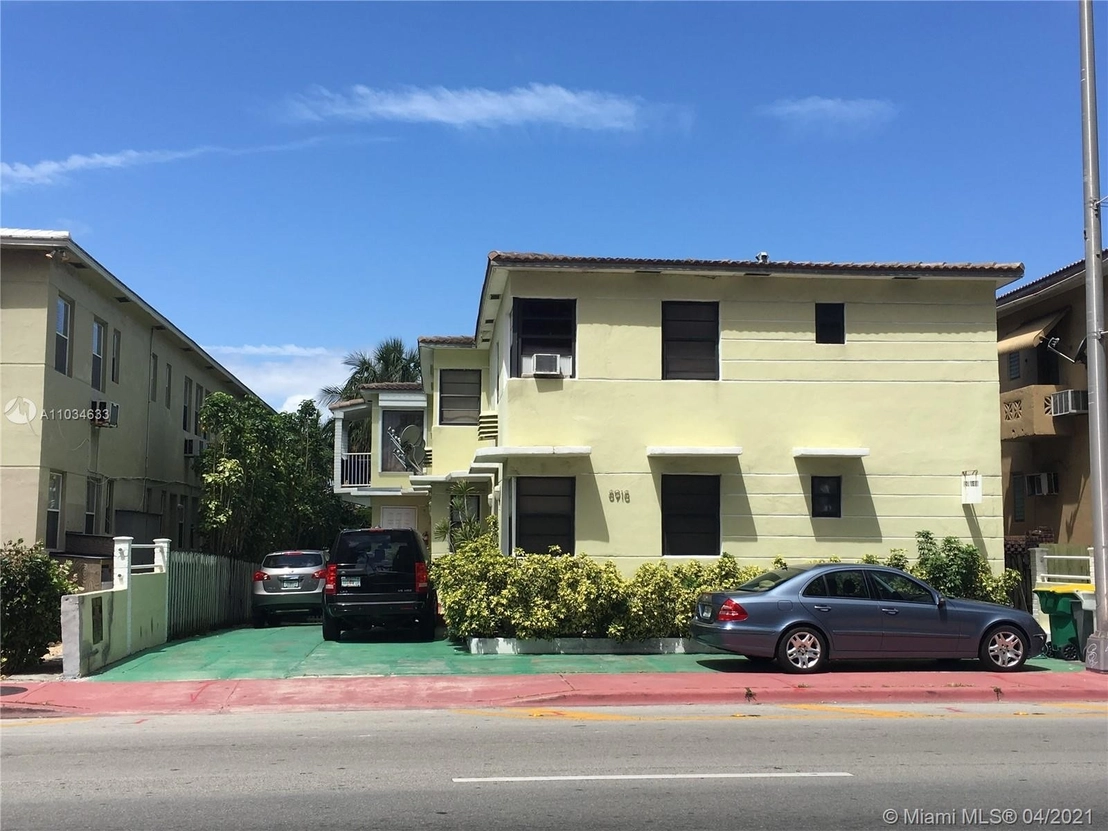 Photo of 8918 Collins Ave
