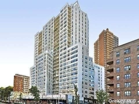 Photo of Unit 2607 at 125-10 Queens Boulevard