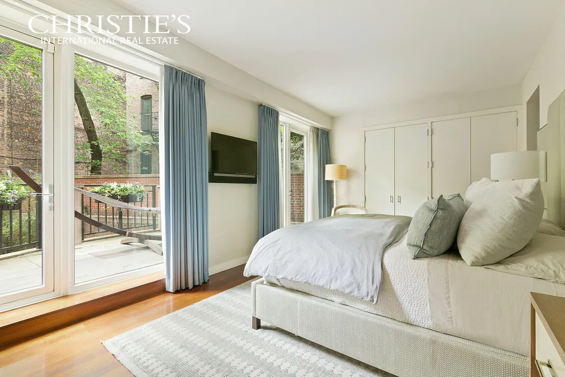 Photo of Unit TOWNHOUSE at 744 GREENWICH Street