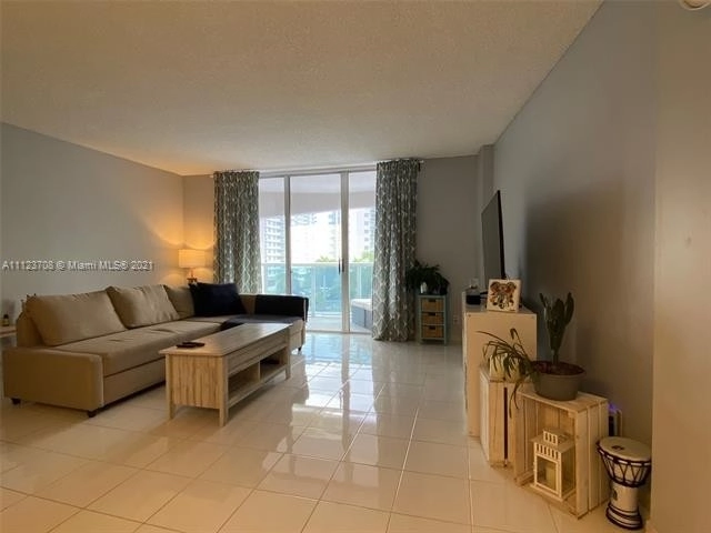 Photo of Unit 417 at 3800 S Ocean Dr