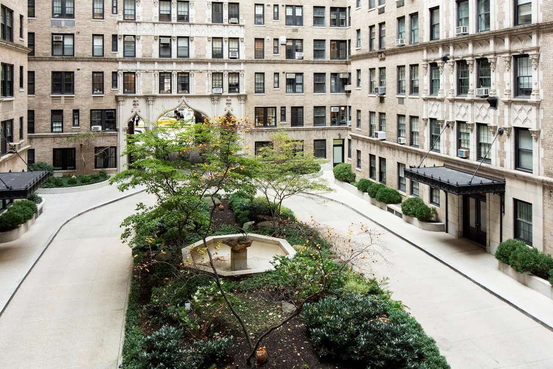 Streetview, Outdoor at Unit 1617F at 1185 PARK Avenue