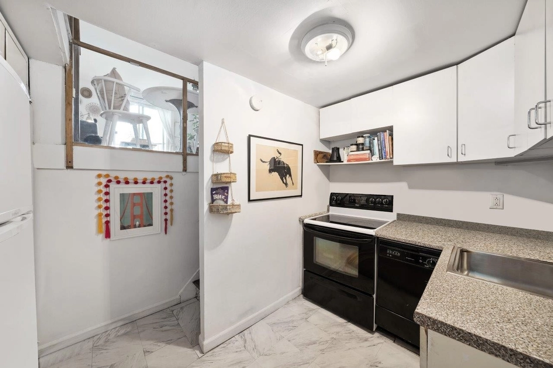 Photo of Unit 3K at 435 East 86th Street 3K