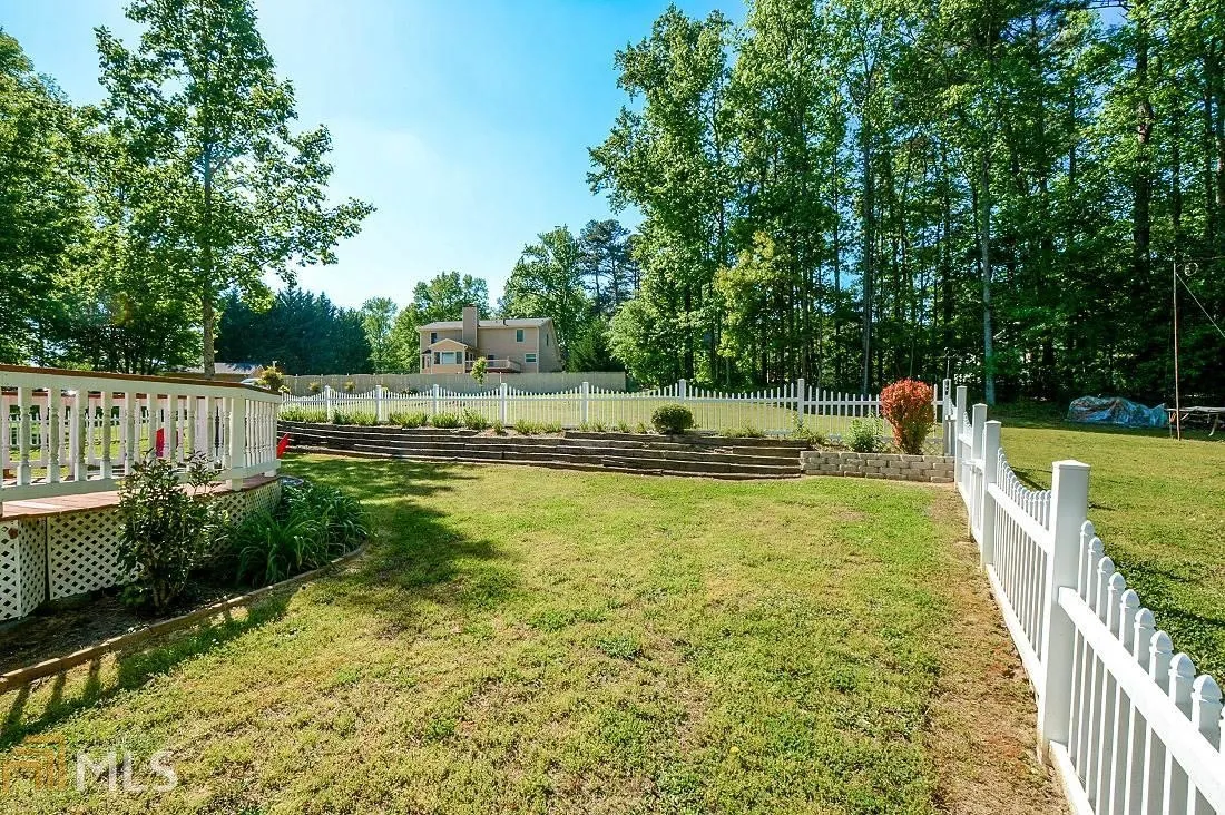 Photo of 1040 Country Walk Ct