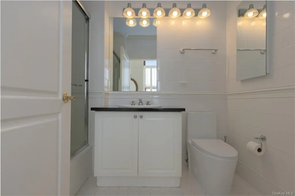 Bathroom at Unit 519 at 1 Scarsdale Road