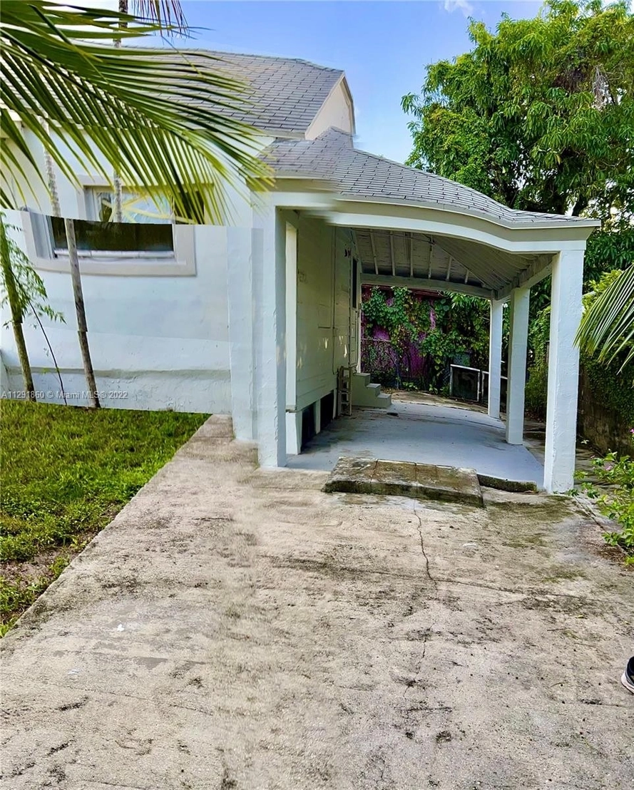 Photo of 1010 SW 11th Ave