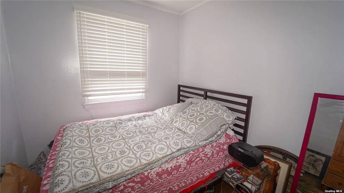 Bedroom at 164-36 76th Road