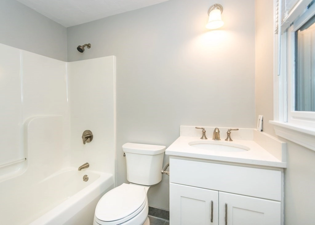 Bathroom at 75 Lakeview Avenue