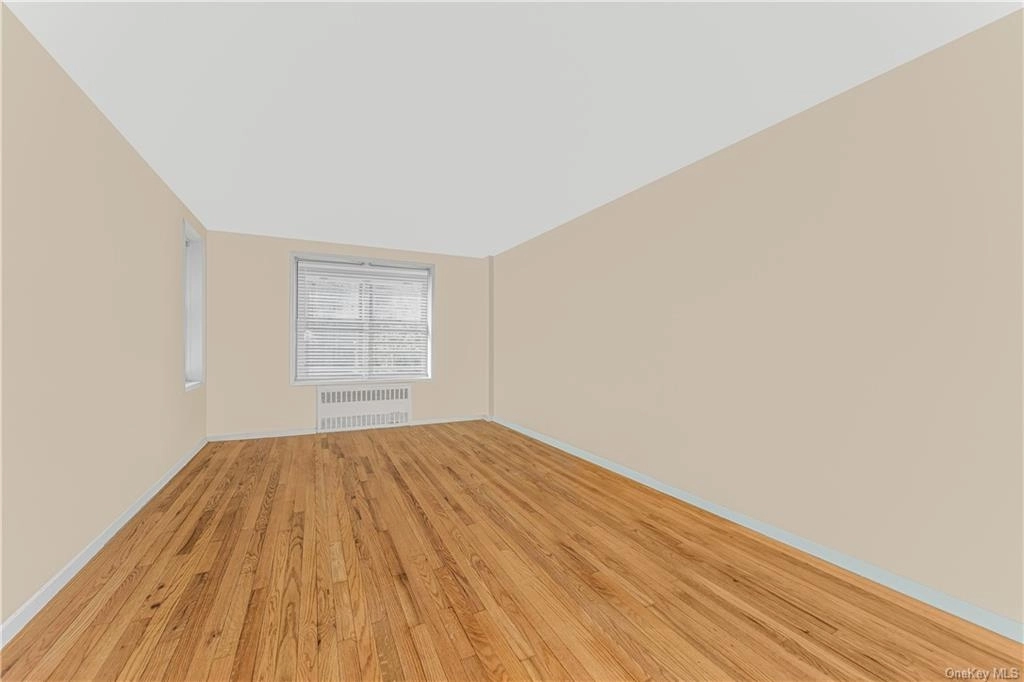 Empty Room at Unit 5E at 3200 Netherland Avenue