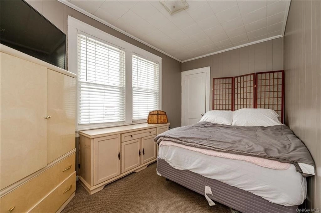 Bedroom at 416 Minnieford Avenue