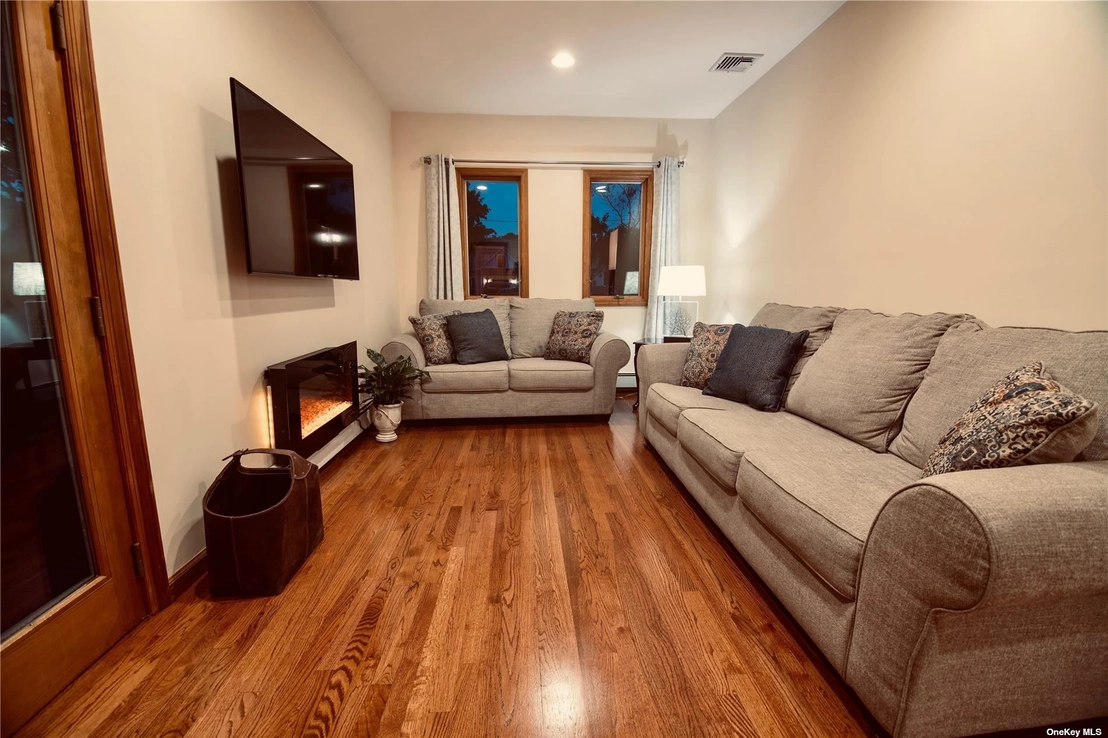 Livingroom at 19 Ridgewood Drive