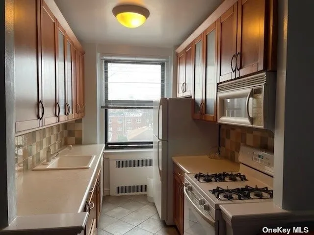 Kitchen at Unit 4R at 84-51 Beverly Road