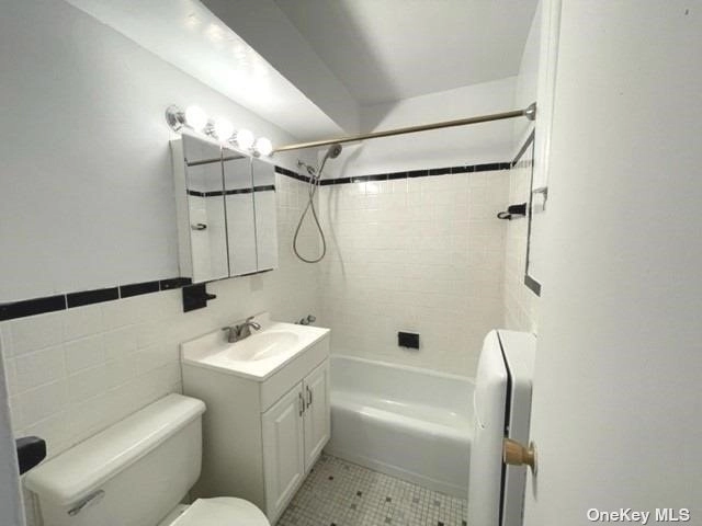 Bathroom at Unit 4H at 83-60 118th Street