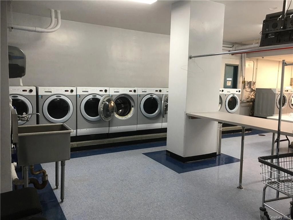 Laundry at Unit 14D at 555 Kappock Street