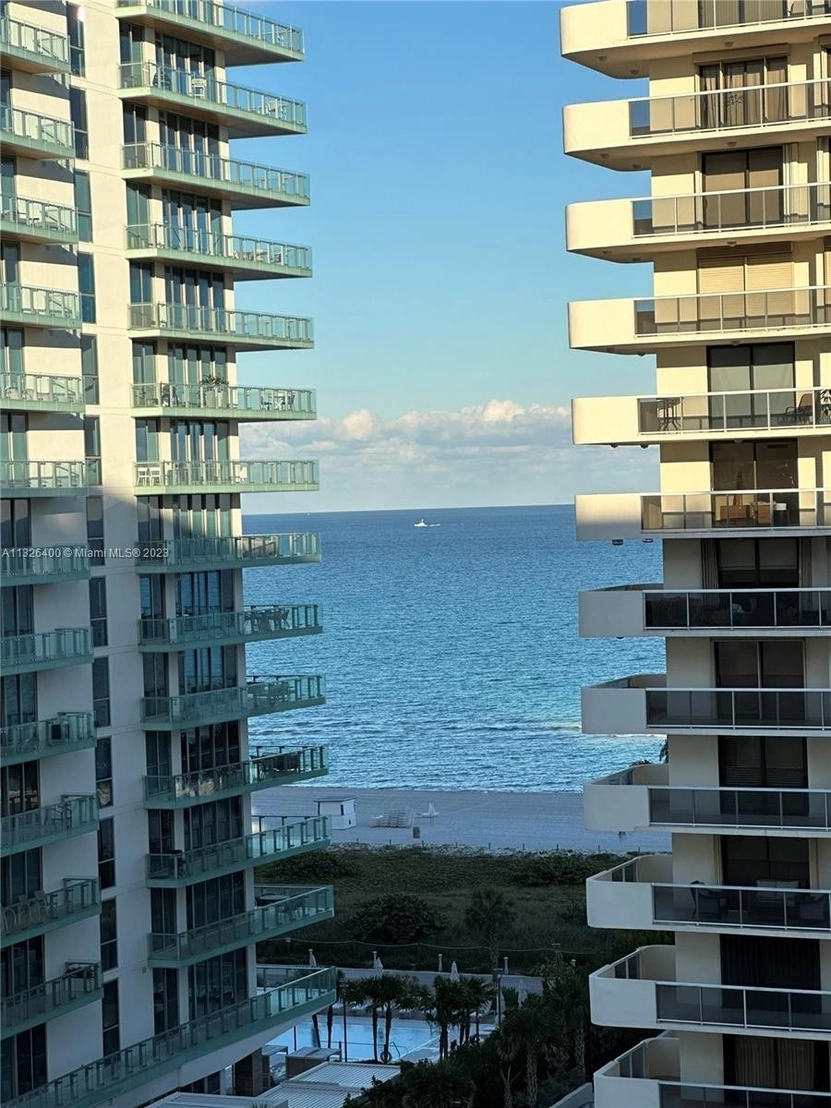 Photo of Unit 11M at 5700 Collins Ave