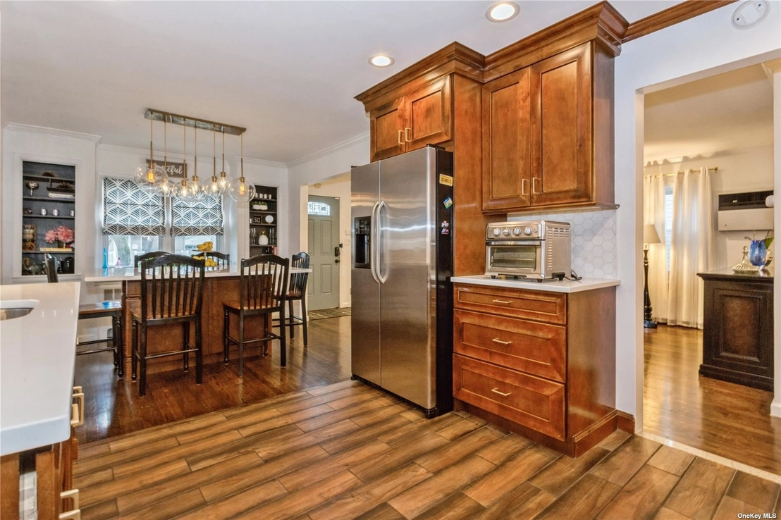 Kitchen, Dining at 512 8th Avenue