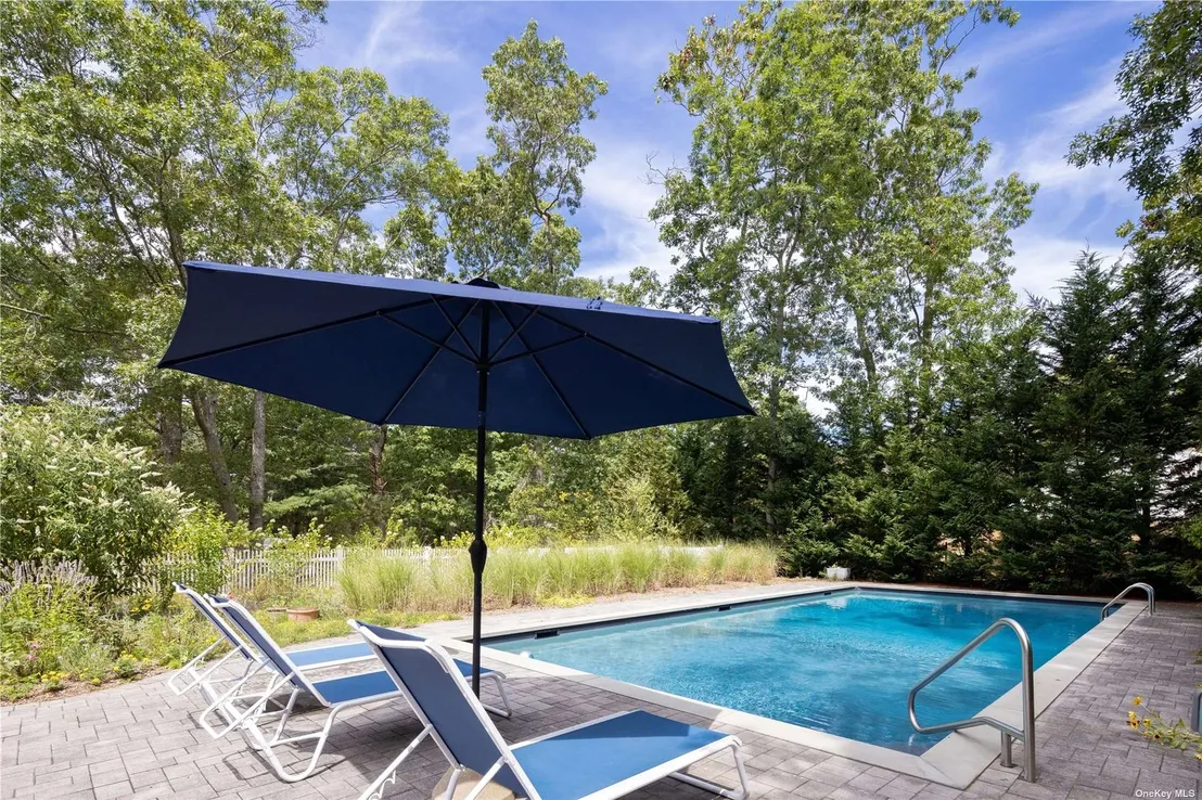 Outdoor, Pool at 8 Lincoln Drive