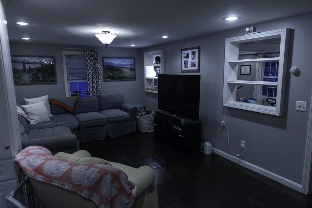 Livingroom at 251 Concord St