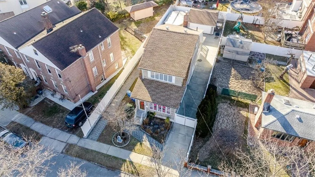 Satellite View at 3327 Campbell Drive