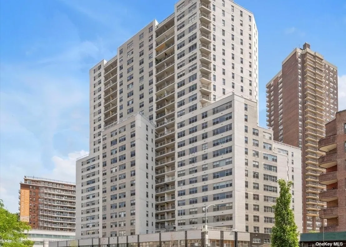 Outdoor, Streetview at Unit 510 at 125-10 Queens Boulevard