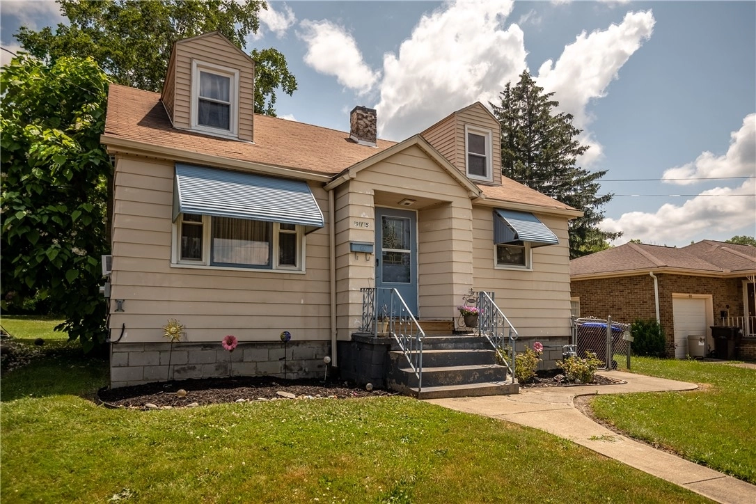 Photo of 915 Park Ave
