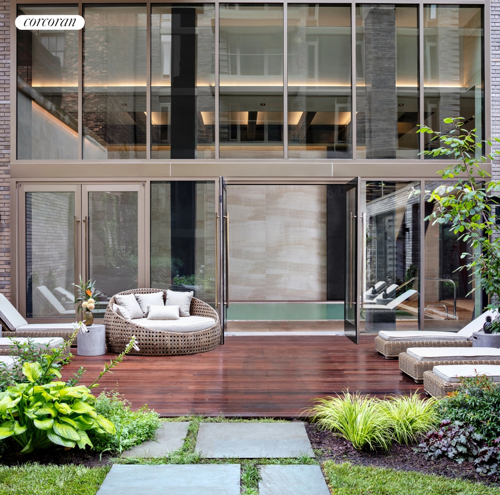 Photo of Unit 4M at 505 W 43RD Street