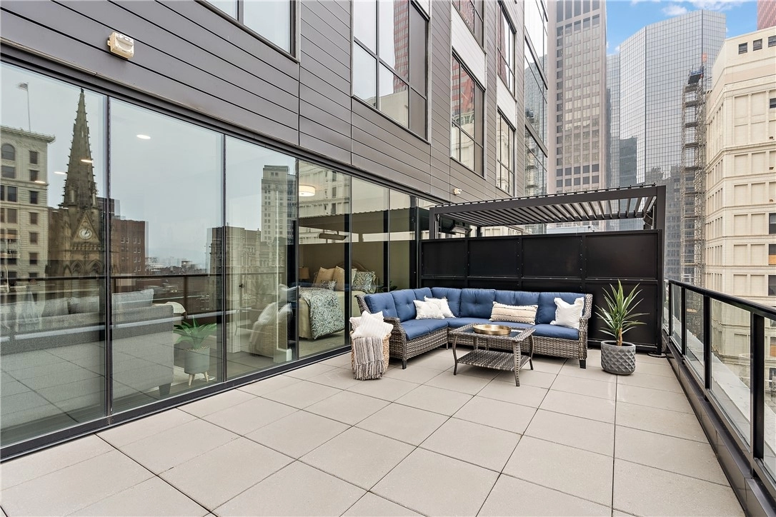 Photo of Unit 804 at 350 Oliver Avenue