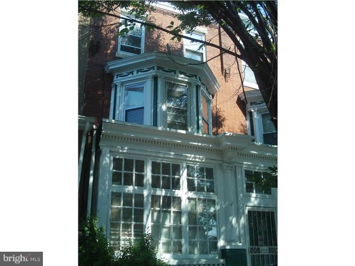 Photo of 2223 N PARK AVE