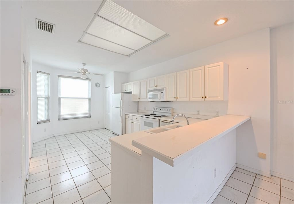 Photo of 1067 PINELLAS BAYWAY S
