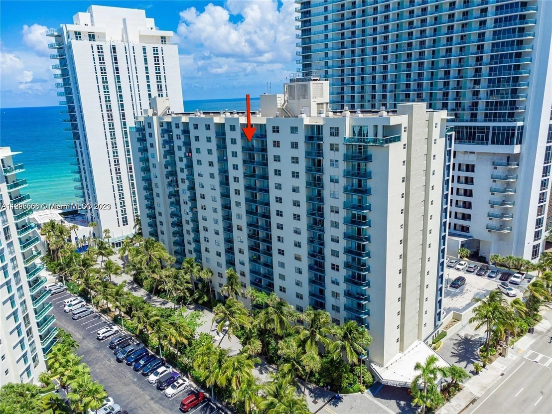 Photo of Unit 15G at 4001 S Ocean Dr