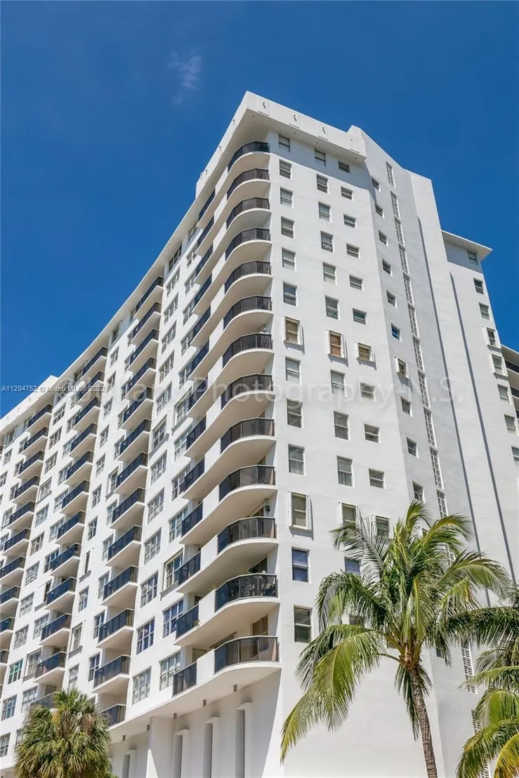 Photo of Unit 1004 at 6039 Collins Ave