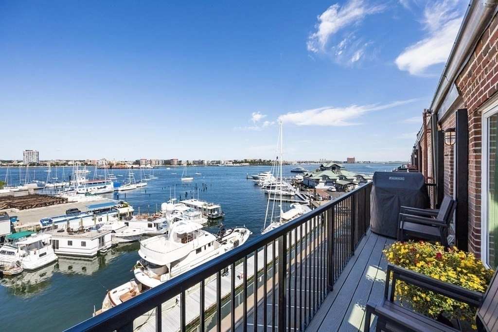 Outdoor at Unit 8 at 55 Commercial Wharf